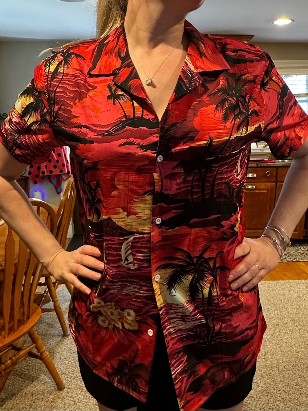 Red Tropical Print Short-Sleeve Men's Shirt